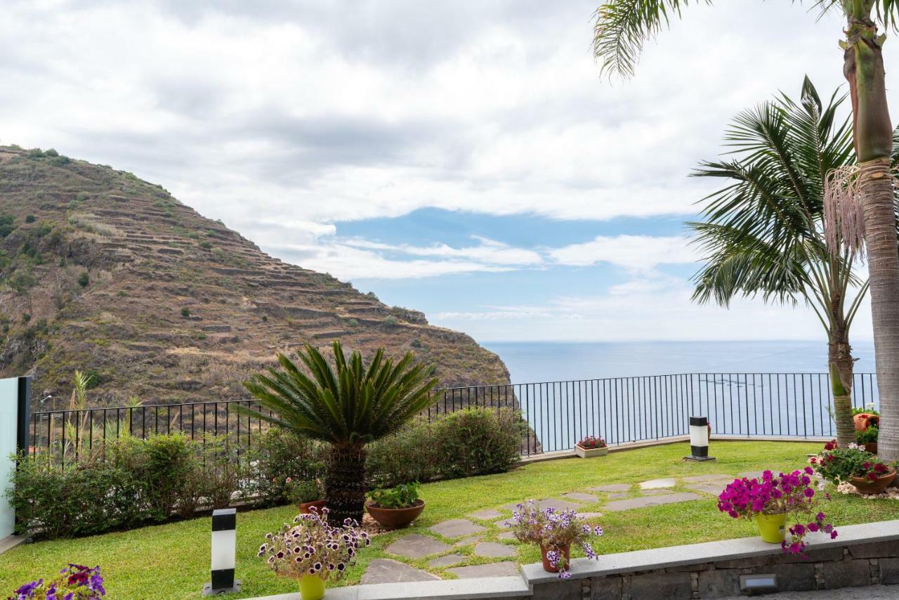 Zeza'S Garden Villa Calheta  Buitenkant foto