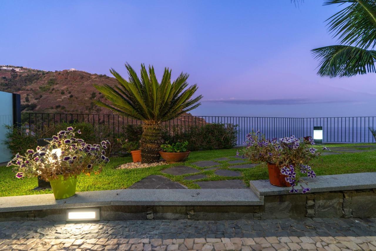 Zeza'S Garden Villa Calheta  Buitenkant foto