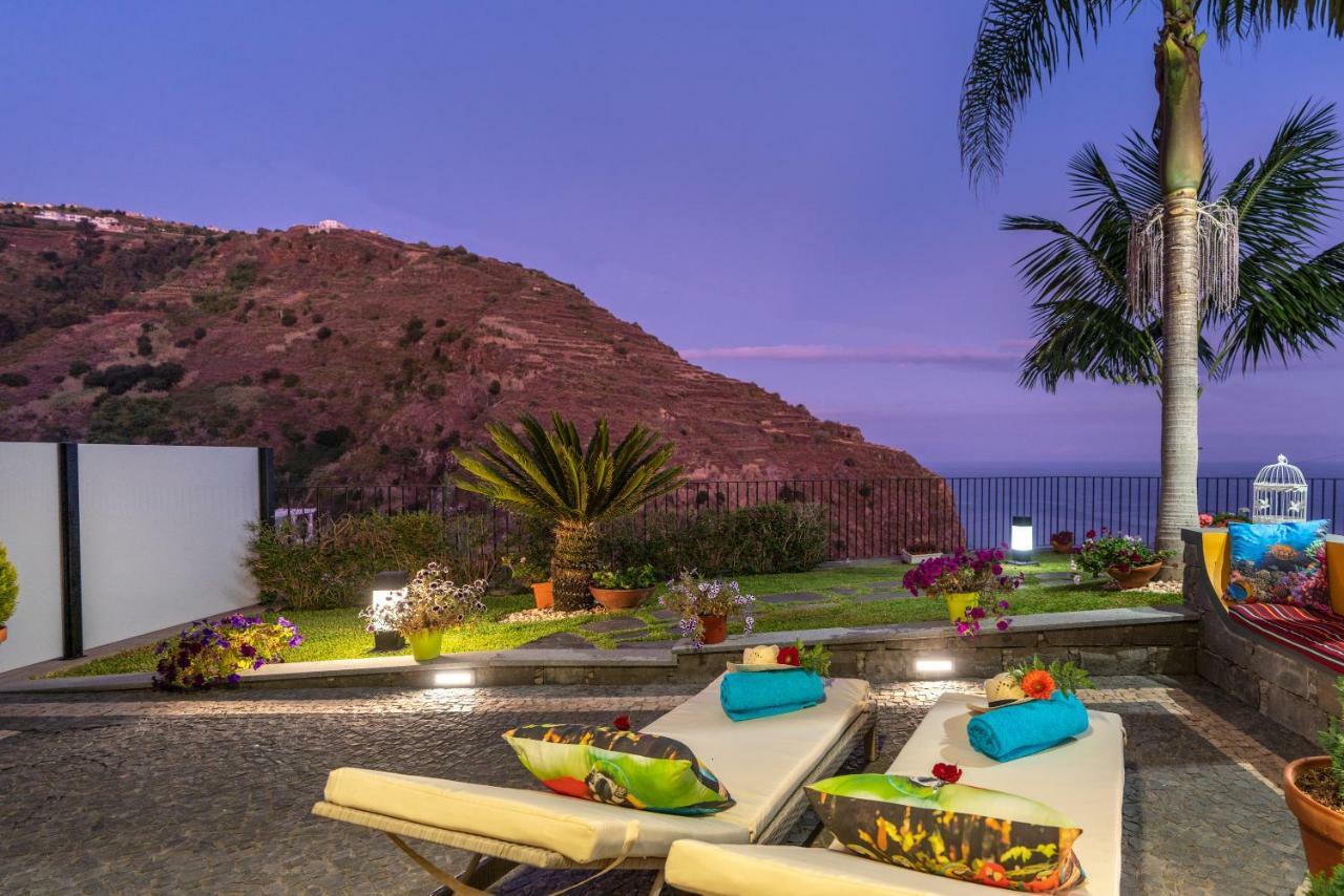 Zeza'S Garden Villa Calheta  Buitenkant foto