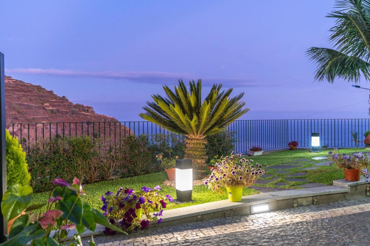 Zeza'S Garden Villa Calheta  Buitenkant foto