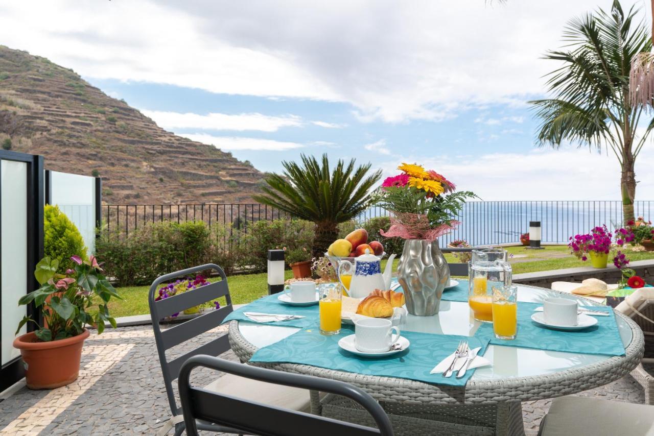 Zeza'S Garden Villa Calheta  Buitenkant foto